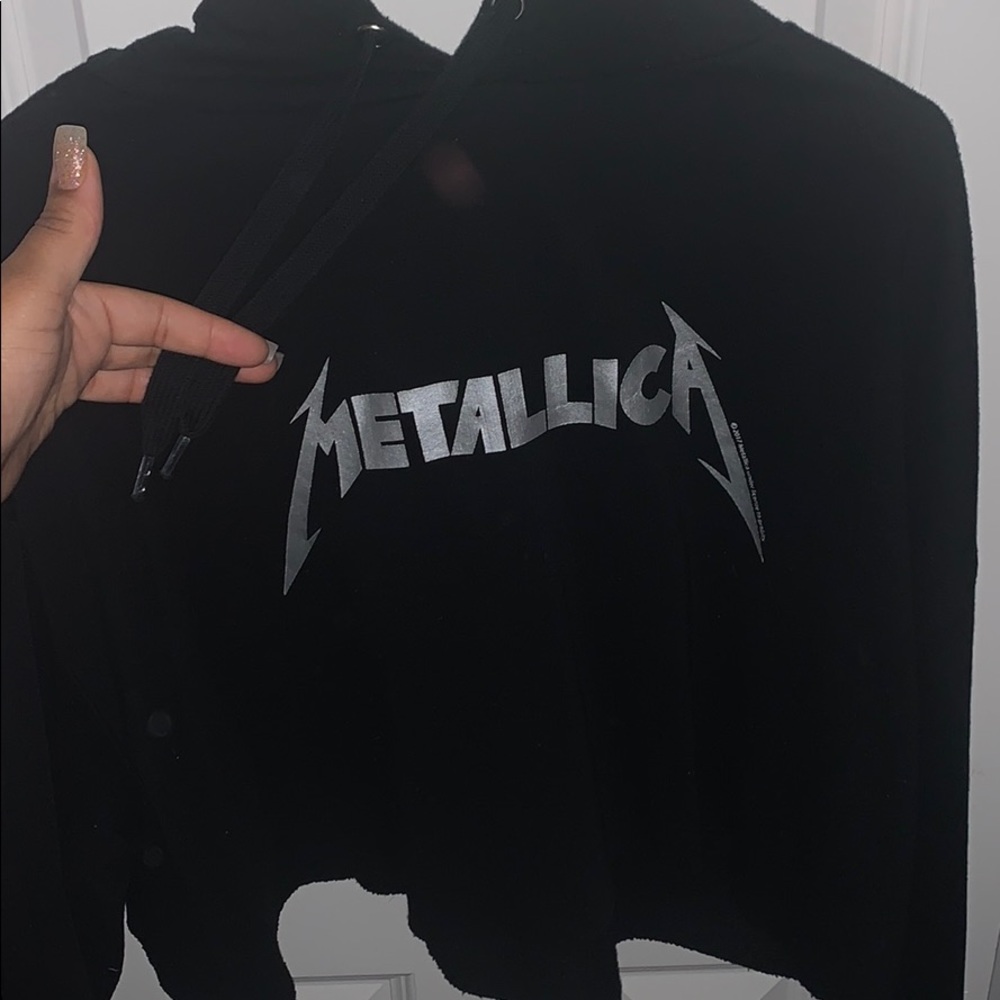 NEW METALLIC CROP TOP SWEATER ♠️👍👍👍